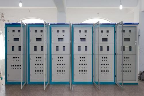 直流屏在电气系统中的应用——以华柜电气为例